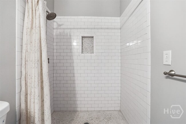 Building Photo - 537 E Congress St