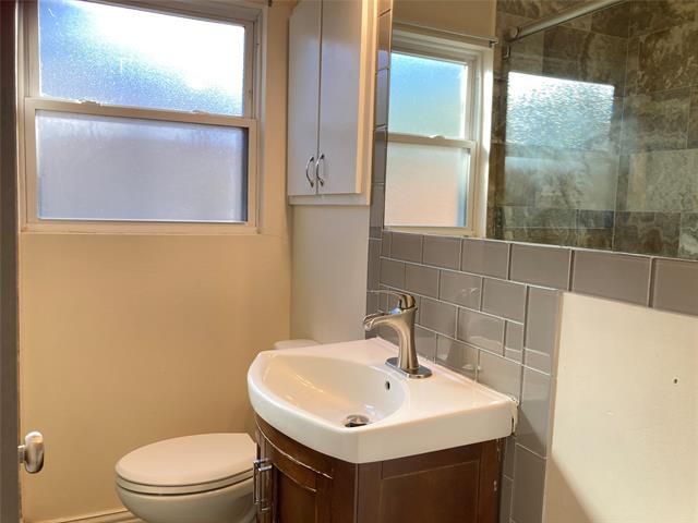 Building Photo - 2109 Junius St