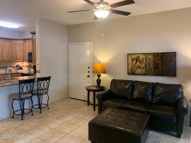 Building Photo - 1500 E Pusch Wilderness Dr