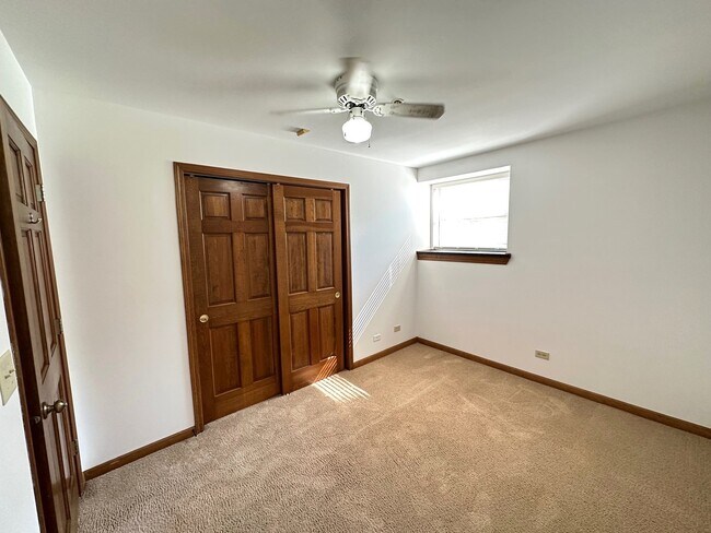 Building Photo - 730 N Seminary Ave