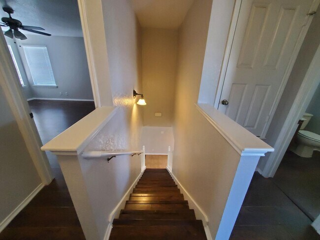 Building Photo - 1411 Ambush Creek