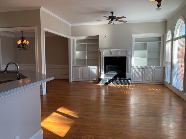 Building Photo - 6193 Spalding Dr
