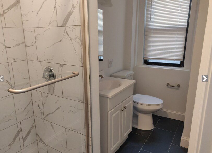 Building Photo - 137 Peterborough St