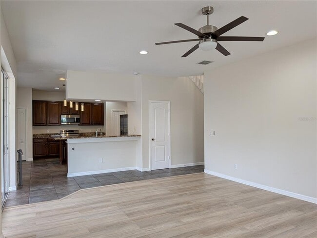 Building Photo - 9869 Heron Pointe Dr