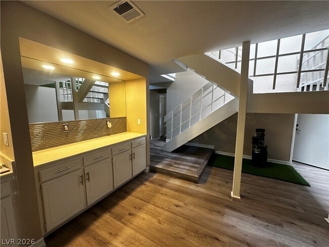 Building Photo - 2408 El Cortez Ave