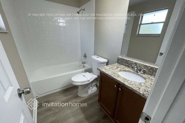 Building Photo - 12513 Regency St
