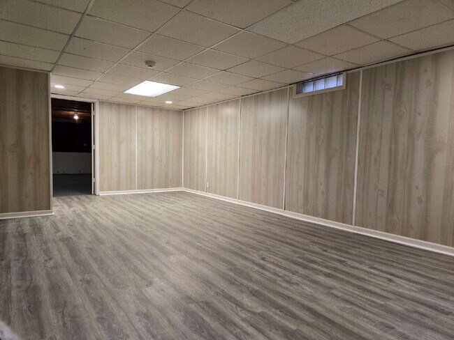 Building Photo - The Good Life — Over 2,200 Sq Ft with Finished Basement & Sunroom