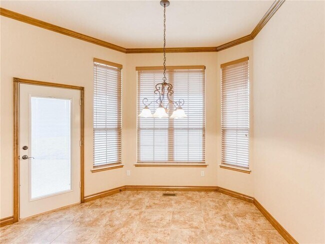 Building Photo - 4908 Arbuckle Dr