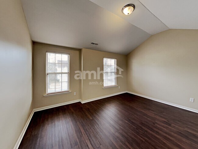 Building Photo - 318 Timber Meadow Lake Dr