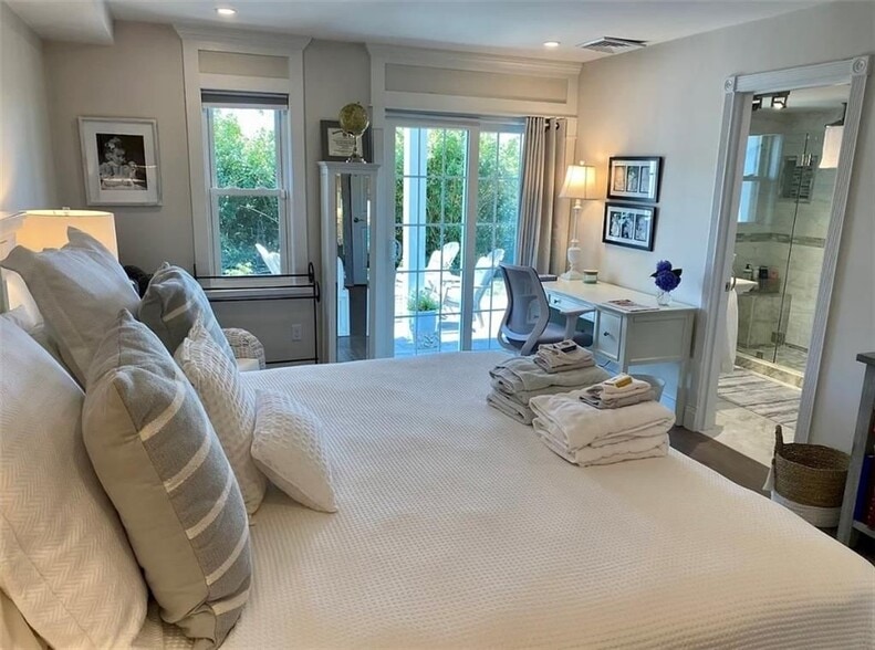 Building Photo - 307 Corey Ln