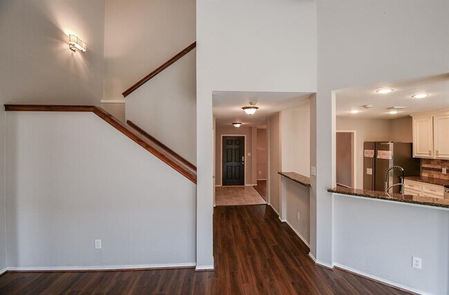 Building Photo - 4815 Mission Lake Ct