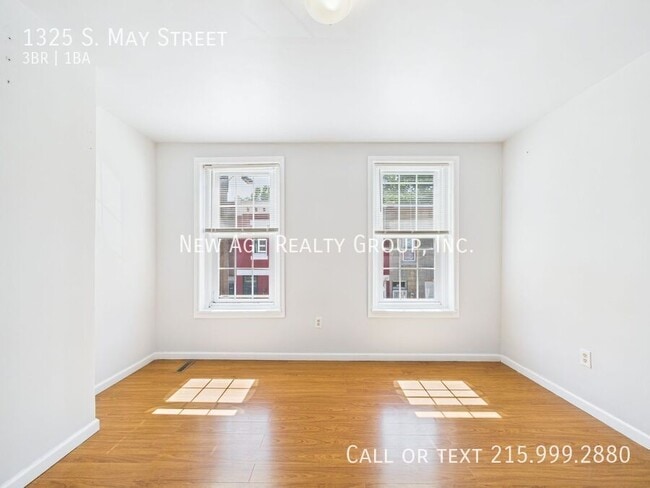 Building Photo - 1325 S May St