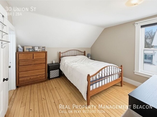 Building Photo - 30 Union St