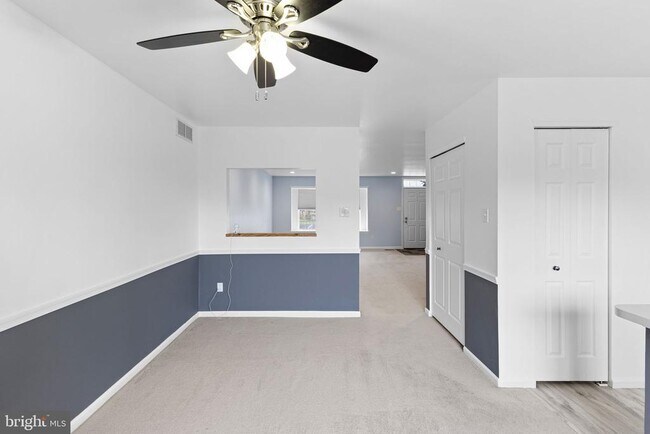 Building Photo - 219 Liberty Dr