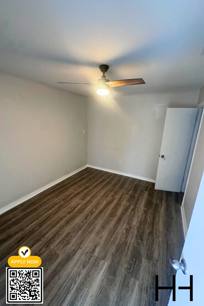 Building Photo - 132 Frances St