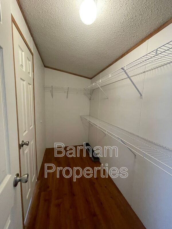 Building Photo - 9753 FM226