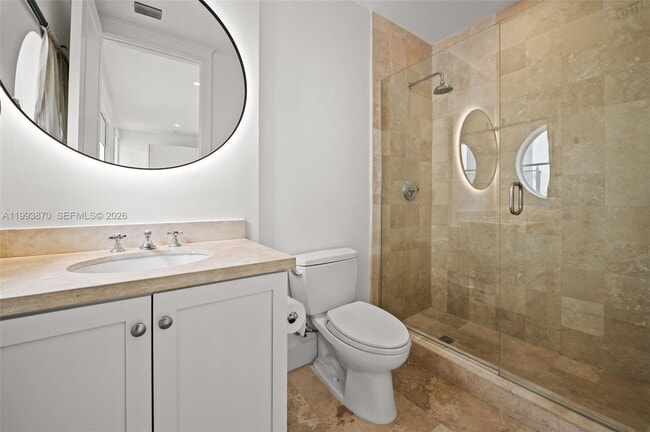 Building Photo - 530 Valencia Ave