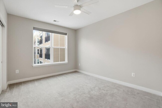 Building Photo - 989 S Buchanan St