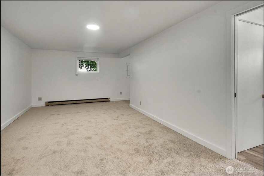 Building Photo - 9118 Linden Ave N