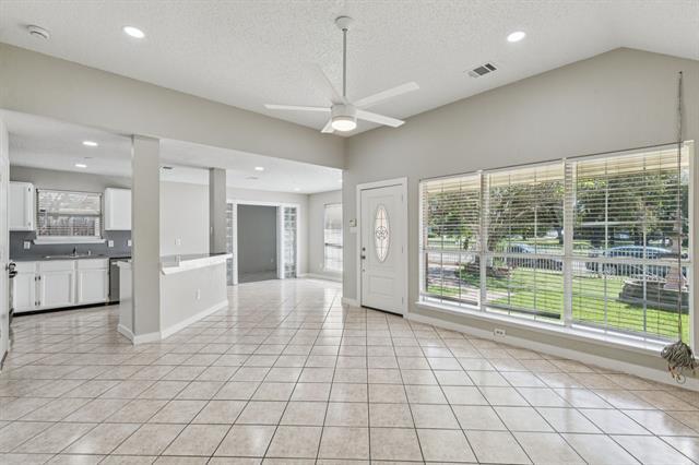 Building Photo - 5331 Gurley Ave