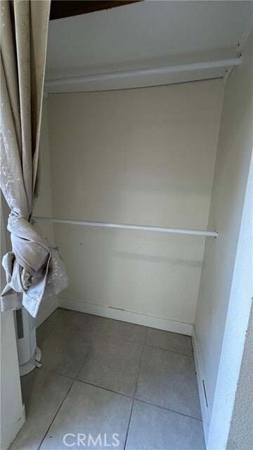 Building Photo - 4628 W Simmons Ave