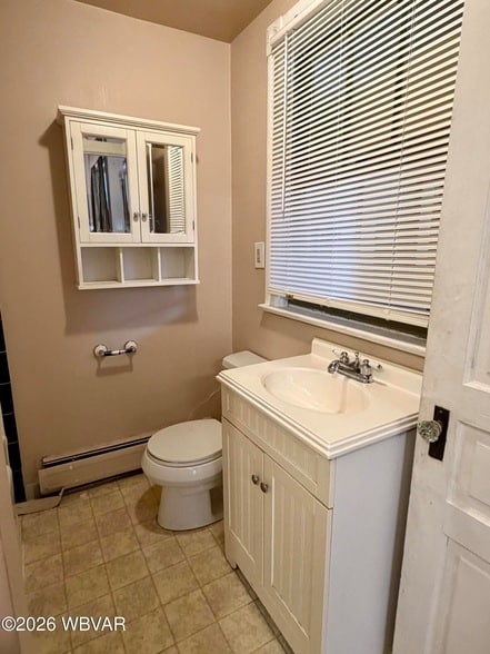 Building Photo - 212 Montour St N