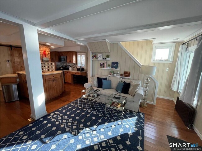 Building Photo - 59 Melba St