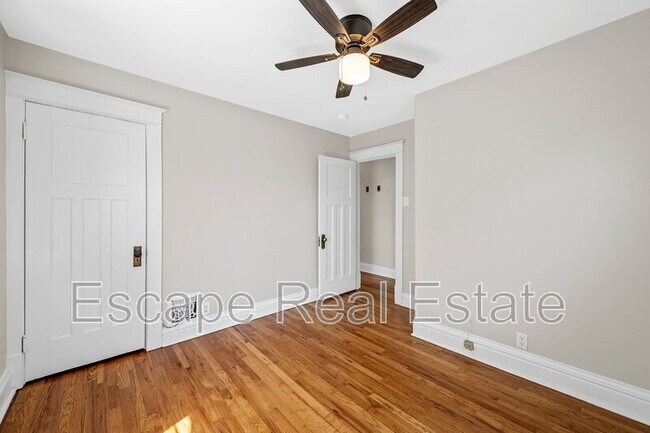 Building Photo - 5616 S Kingshighway Blvd