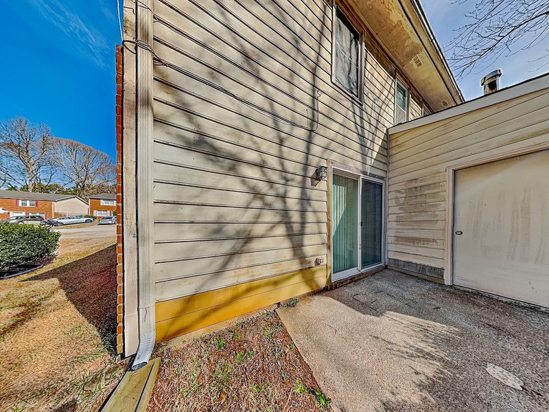 Building Photo - 5280 Ridge Forest Dr