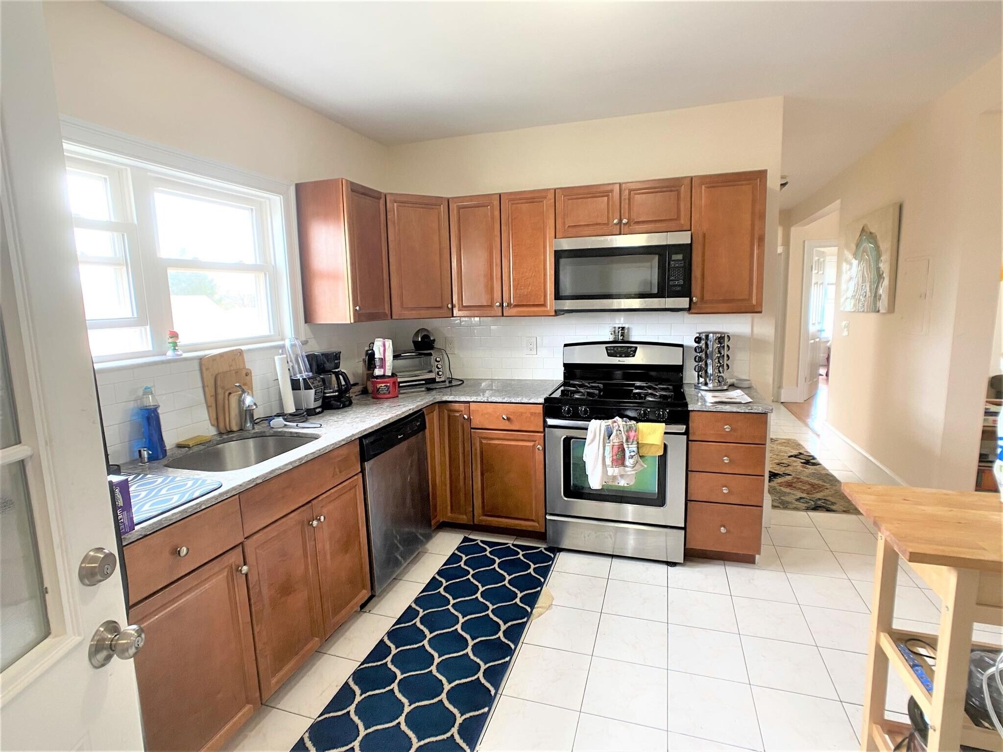 Building Photo - 24 Willard Ave