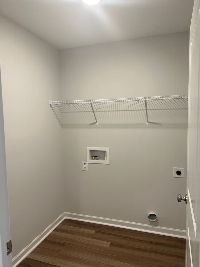 Building Photo - Spacious 3BR Townhome in Durham Near RTP, RDU & Downtown