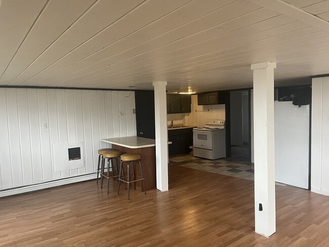 Building Photo - 2806 Madonna Dr