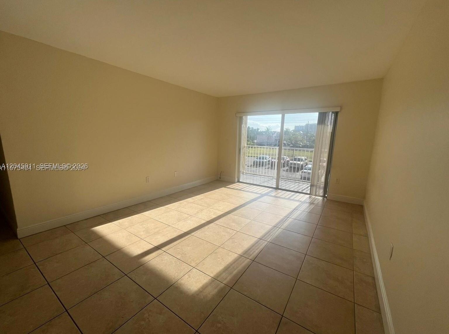 Building Photo - 5112 NW 79th Ave