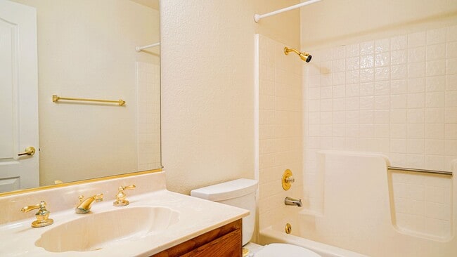 Building Photo - 7202 Ruby Ct