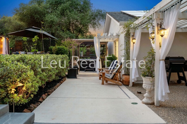 Building Photo - 3777 De Sabla Rd