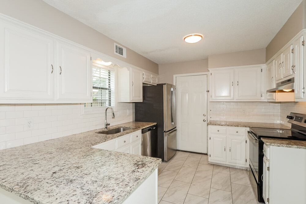 Building Photo - 7733 Deerfield Trce