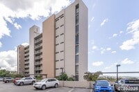 Building Photo - $3,000 / 2 Bed / 2 Bath / 2 Parking – Colonnade on The Green