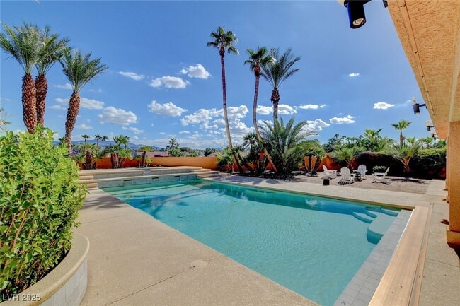 Building Photo - 2707 Mallard Landing Ave