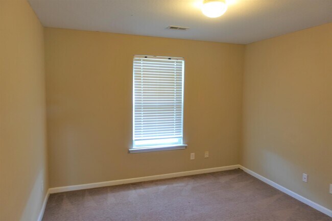 Building Photo - 118 Turkey Trot Rd