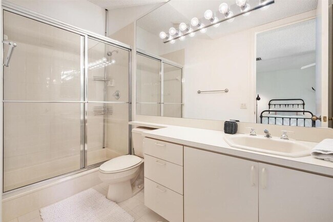 Building Photo - 2592 Sheltingham Dr