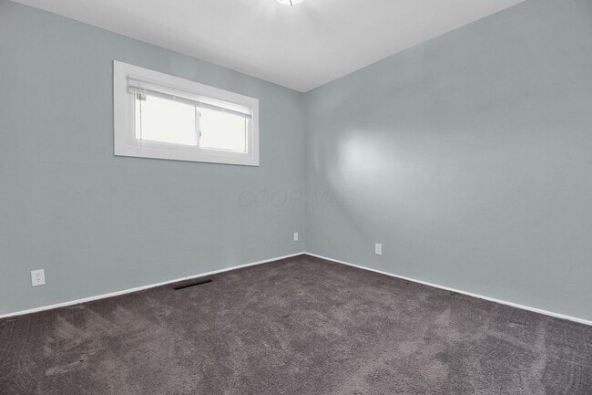 Building Photo - 4344 Broadhurst Dr