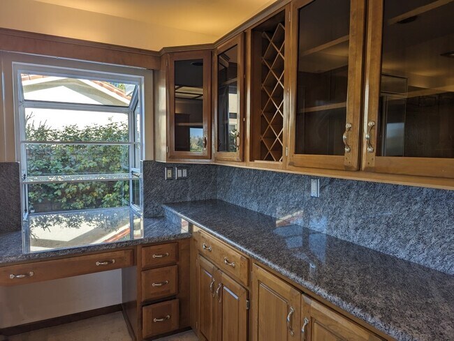 Building Photo - 1461 Flinton Ct