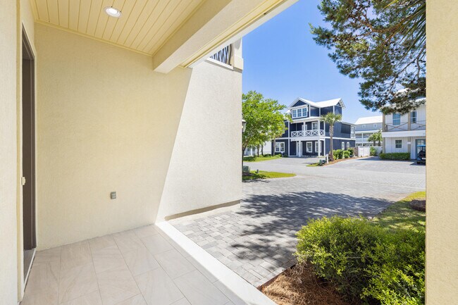 Building Photo - 56 Penelope St