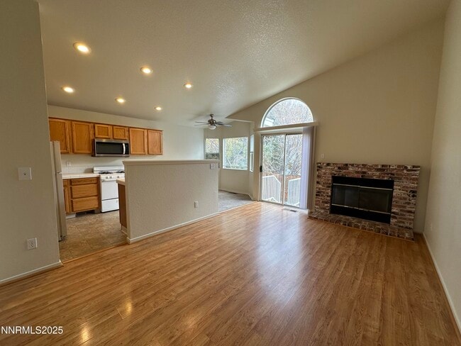 Building Photo - 6136 Greenbrook Dr