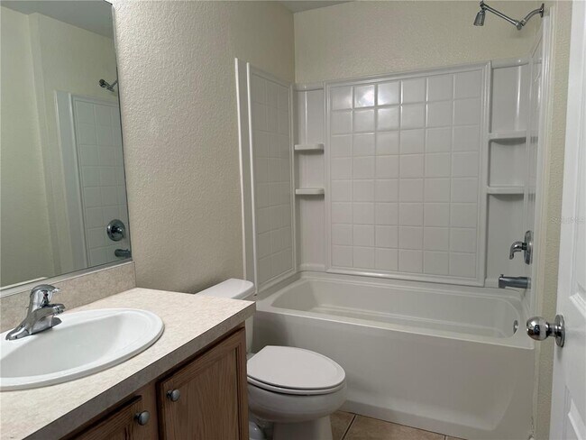 Building Photo - 4304 SW 54th Ct