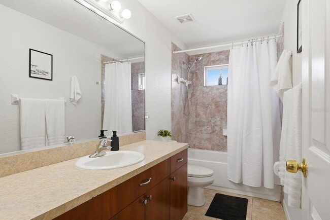 Building Photo - 6731 Arroyo Dr