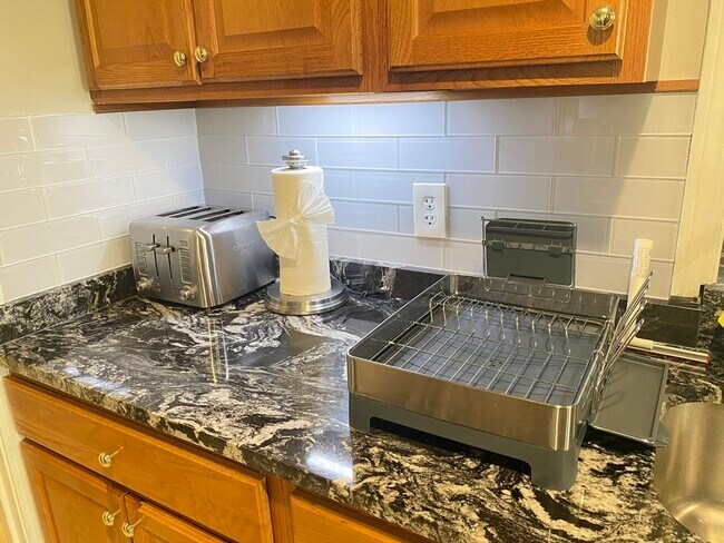 Building Photo - 15 Winchester Dr