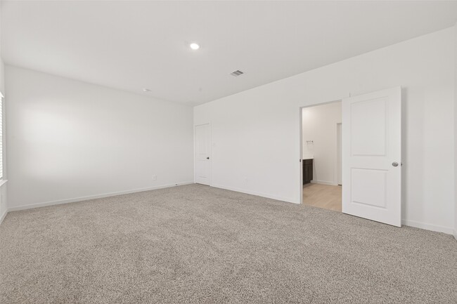 Building Photo - 4323 Camden Lakes St