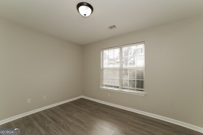 Building Photo - 1156 Misty Meadows Ln
