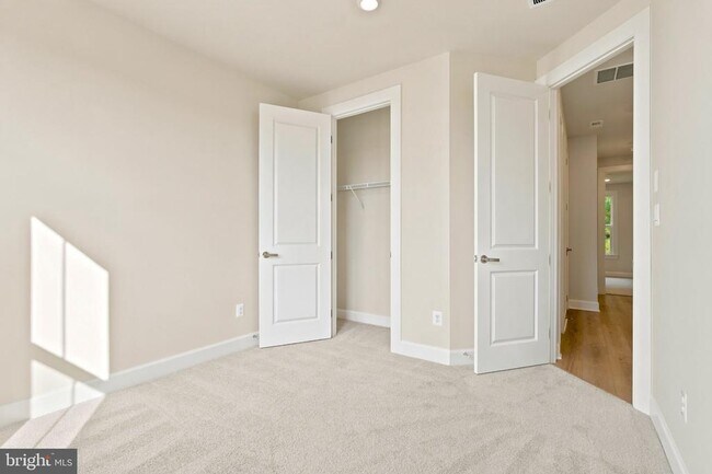 Building Photo - 11152 Lanier Farm Lp